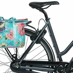 Basil Bloom Field Håndtaske 8-11l Med 2 Kroge Inkl. KF Og MIK Plade, Blå 15 Basil Bloom Field Håndtaske 8-11l Med 2 Kroge Inkl. KF Og MIK Plade, Blå -Norco Taskebutik basil bloom field handbag 8 11l with 2 hooks incl kf and mik plate blue 6