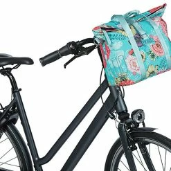 Basil Bloom Field Håndtaske 8-11l Med 2 Kroge Inkl. KF Plade, Blå/farverig 15 Basil Bloom Field Håndtaske 8-11l Med 2 Kroge Inkl. KF Plade, Blå/farverig -Norco Taskebutik basil bloom field handbag 8 11l with 2 hooks incl kf plate blue 6