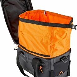 Basil Miles Tarpaulin Cykeltaske 7l, Sort/orange 10 Basil Miles Tarpaulin Cykeltaske 7l, Sort/orange -Norco Taskebutik basil miles tarpaulin bicycle trunkbag 7l black orange 5