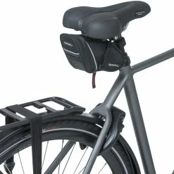 Basil Sport Design Sadeltaske M 1L, Sort -Norco Taskebutik basil sport design saddle bag 1l black 5