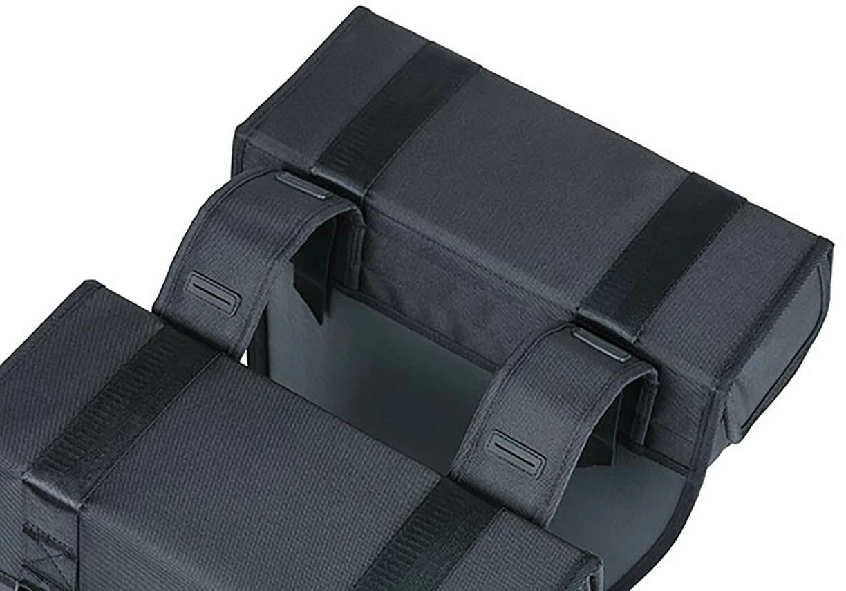 Basil Tour Waterproof Dobbelt Sidetaske 28l, Sort 2 Basil Tour Waterproof Dobbelt Sidetaske 28l, Sort - Billede 2