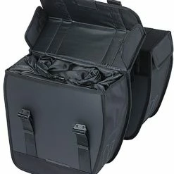 Basil Tour Waterproof Dobbelt Sidetaske 28l, Sort 16 Basil Tour Waterproof Dobbelt Sidetaske 28l, Sort -Norco Taskebutik basil tour waterproof double pannier bag 28l black 8