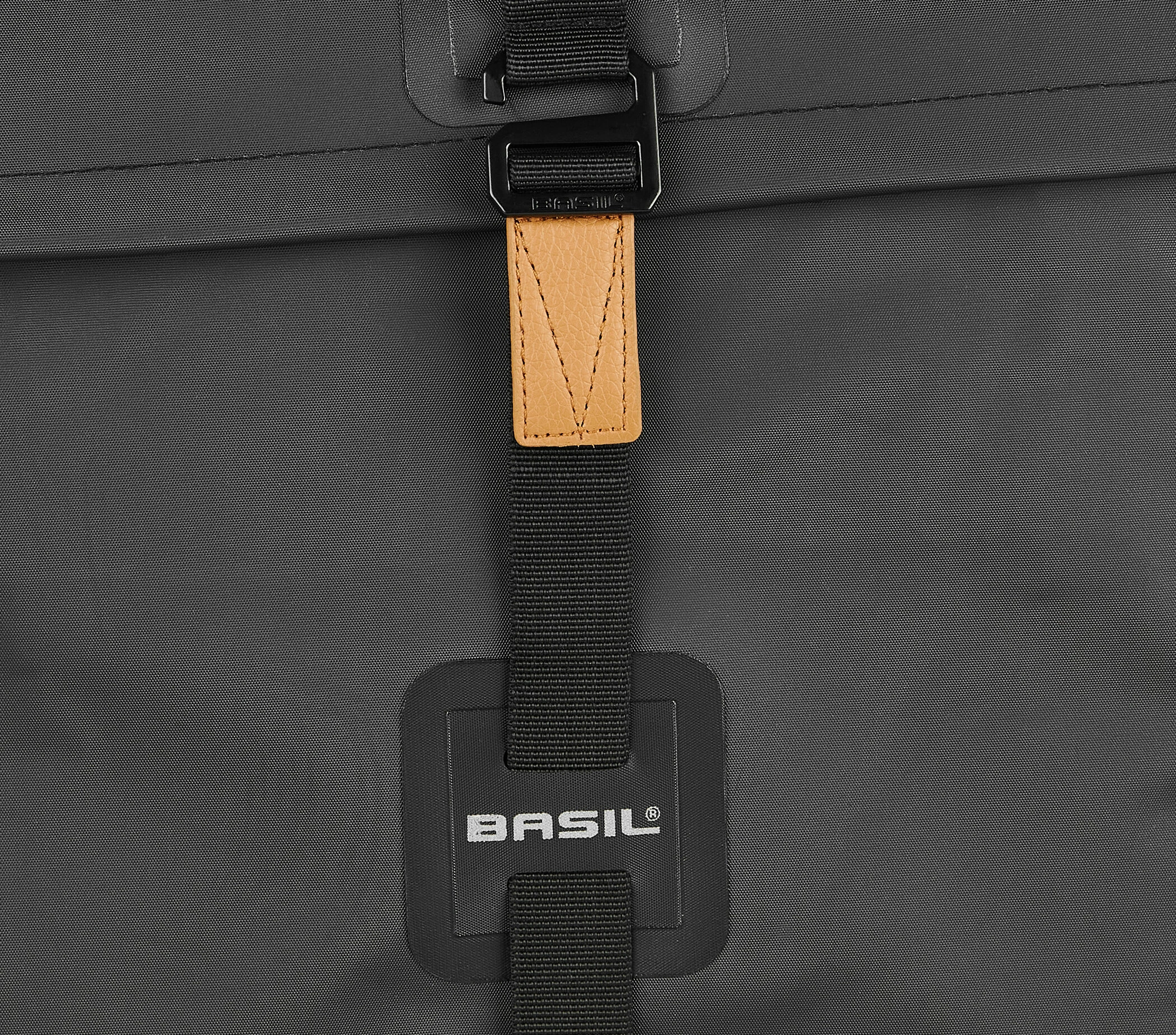 Basil Urban Dry Sidetasker 50l, Sort 6 Basil Urban Dry Sidetasker 50l, Sort - Billede 6