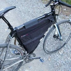 Revelate-designs Revelate Designs Ripio Cykeltaske S, Sort 14 Revelate-designs Revelate Designs Ripio Cykeltaske S, Sort -Norco Taskebutik revelate designs ripio rahmentasche s black 6